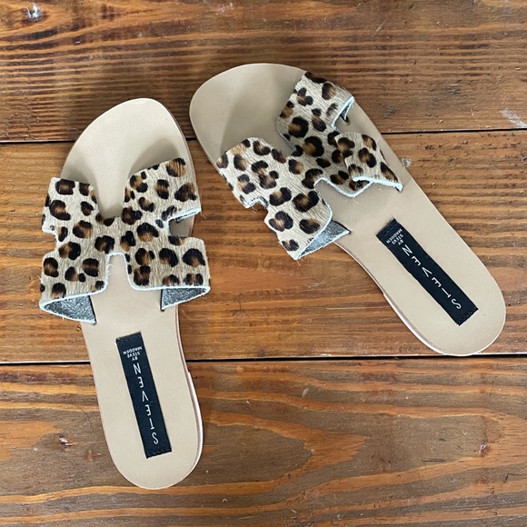NWOT Steve Madden Greece Cheetah Print Leather Slides Sandals - Picture 3 of 9